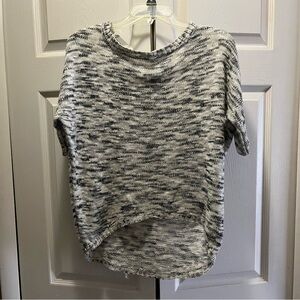 Eyelash couture womens Short Sleeve Knit Black and White Sweater